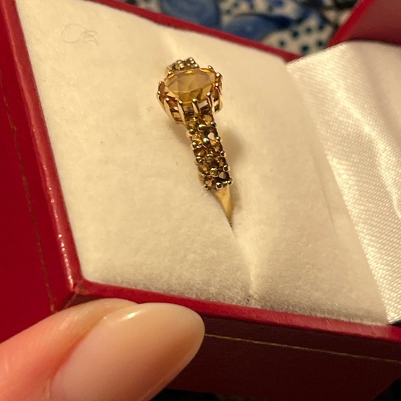 Vintage 10Kt Yellow Gold Citrine Ring. Ring size: 7.75 - Picture 12 of 16